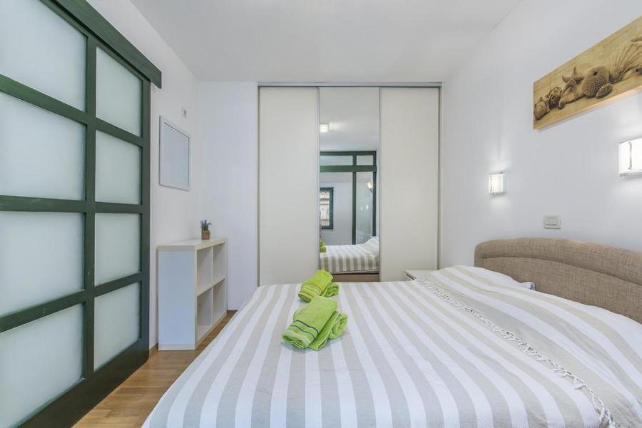 Apartment Matea Novigrad Istria エクステリア 写真